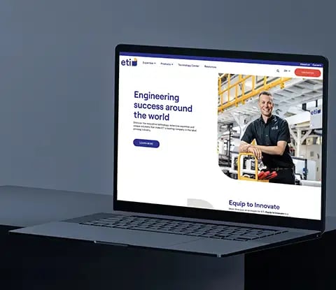 Aperçu du site web dans un écran de téléphone