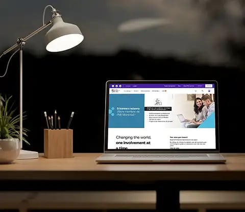 Aperçu du site web sur un écran d'ordinateur